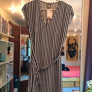 NWT H&M Striped Shift Dress with Simple Belt